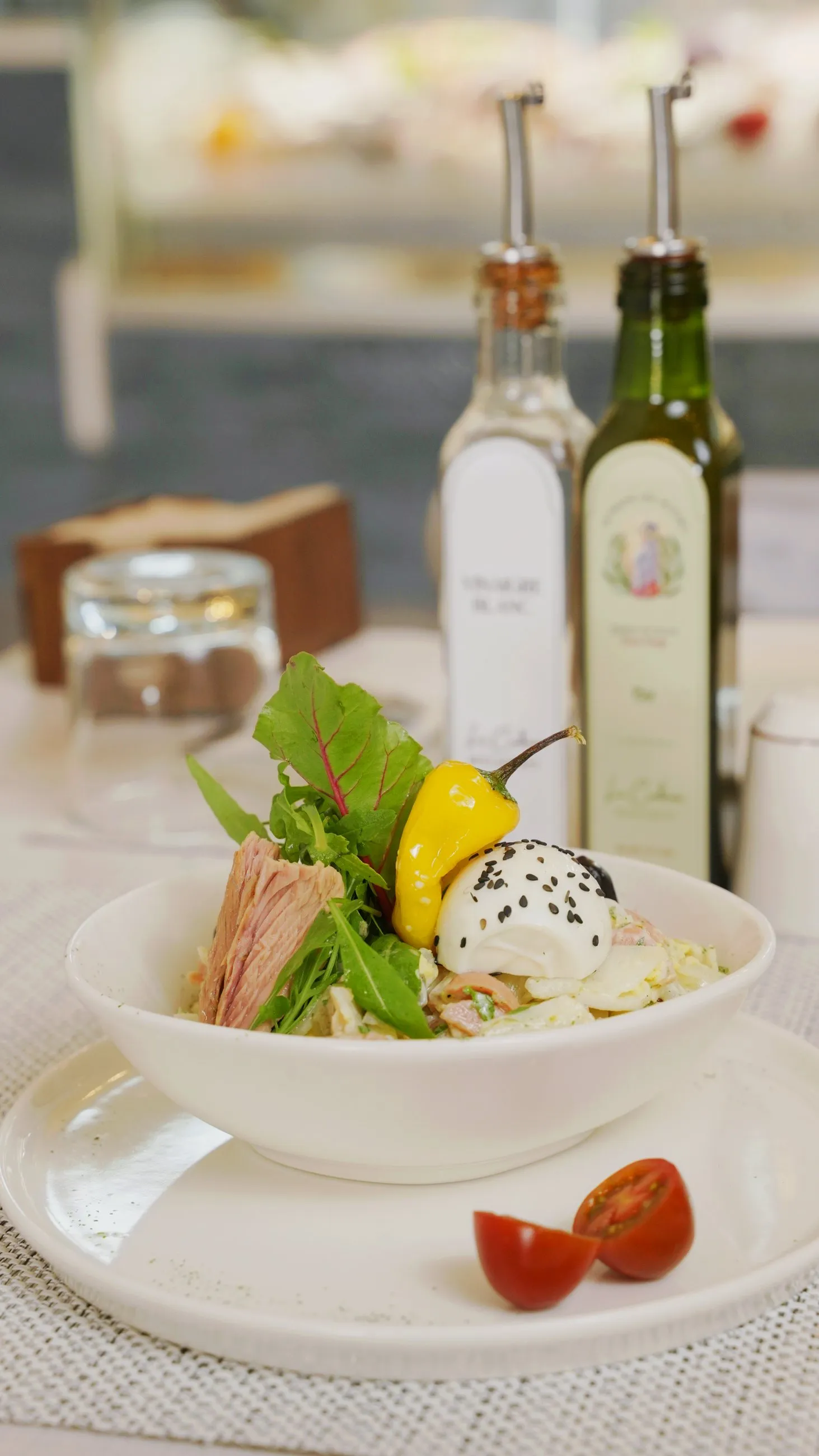 A fresh seafood starter served at La Corbina
